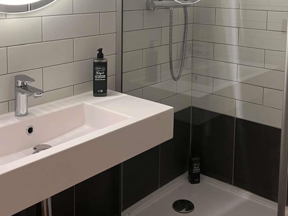 Ibis Toulouse Blagnac Aeroport 50/50