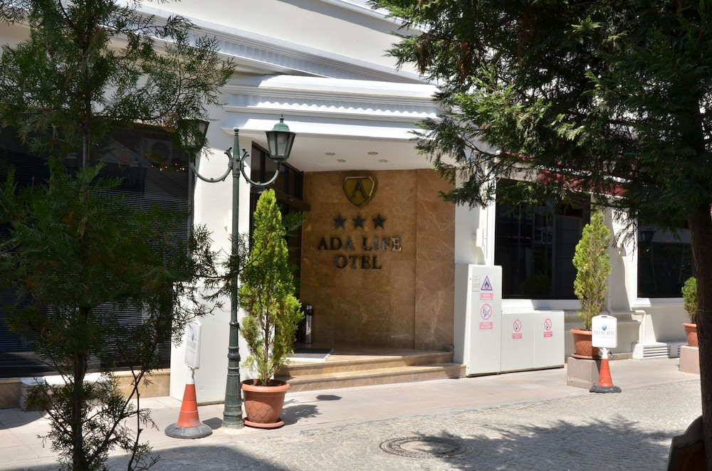 Ada Life Hotel 11/56