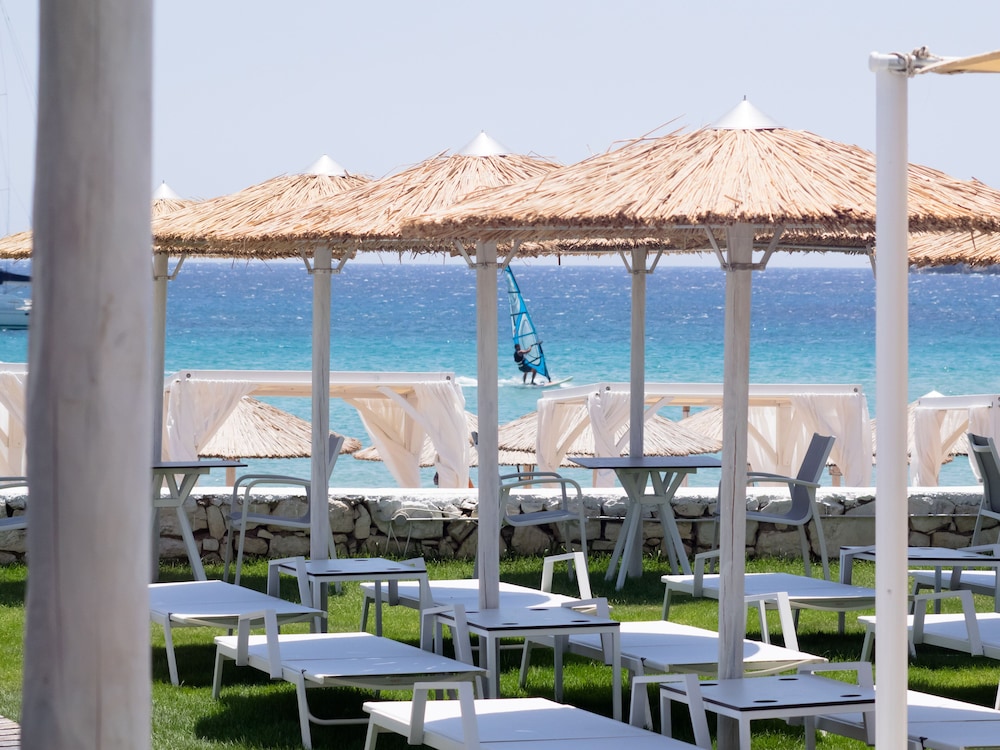 Amaryllis Beach Hotel 37/50