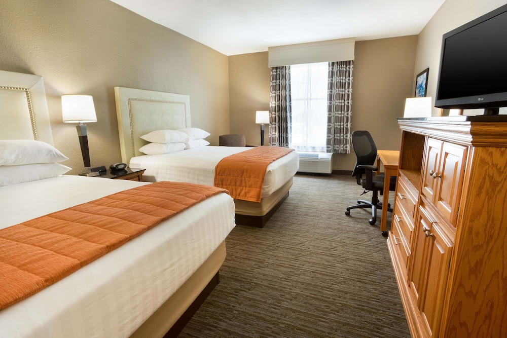 Drury Inn and Suites Lafayette 6/33