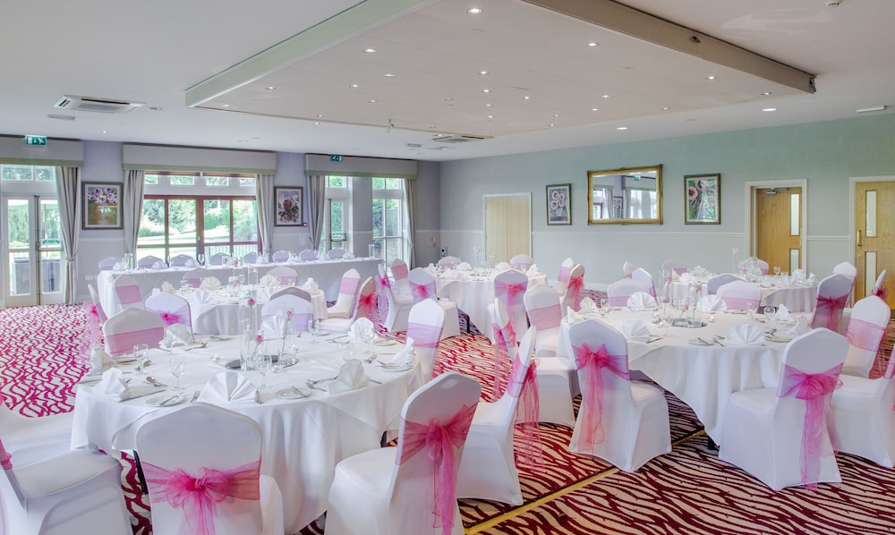 Classic Lodges Bagden Hall Hotel 40/63