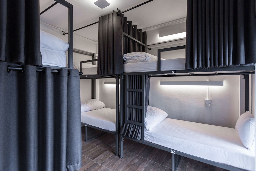Hobnob Hostel - Adults Only 13/40