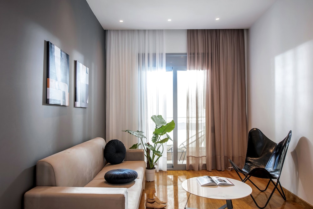Kipos Boutique Suites 18/29