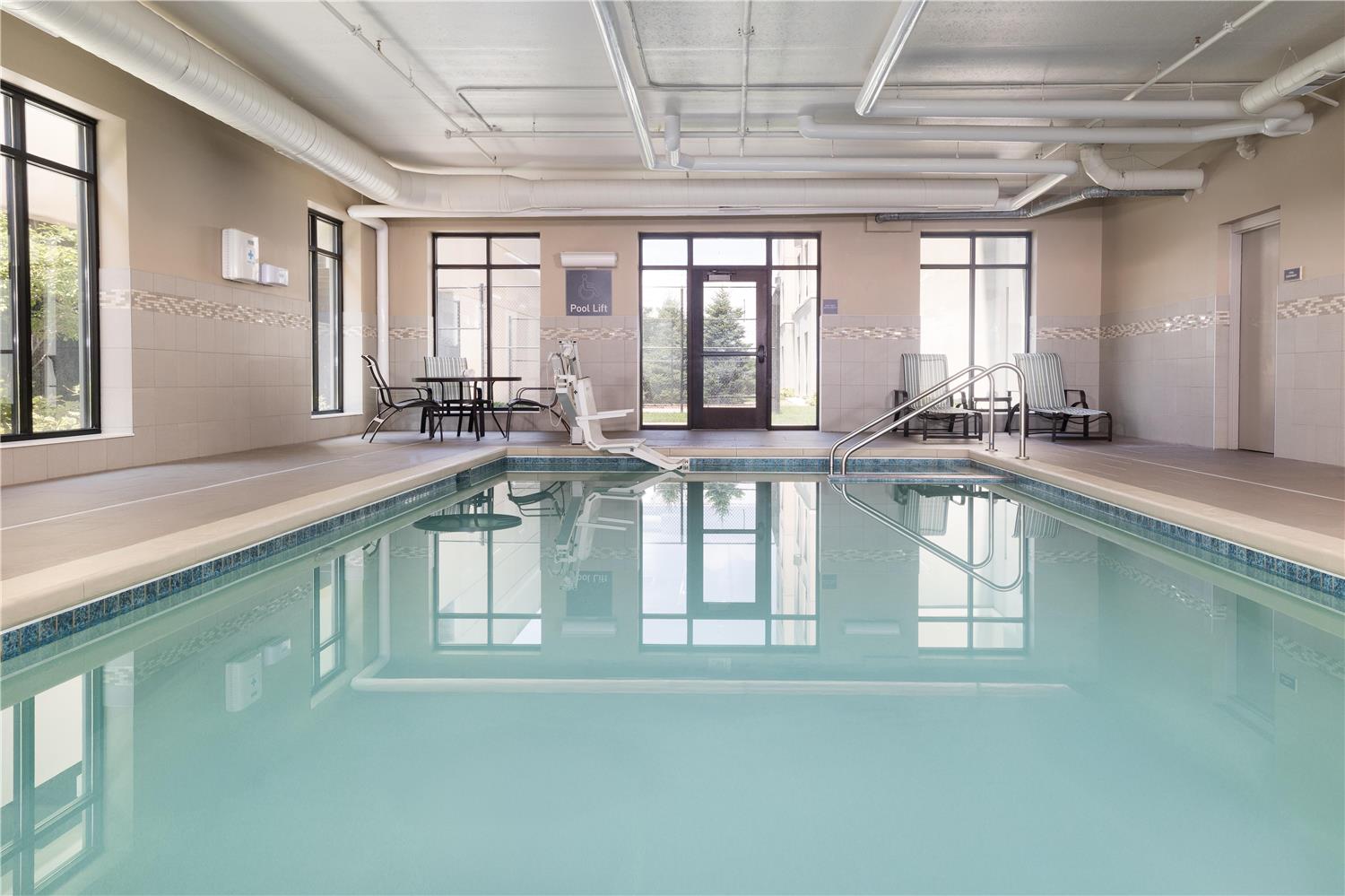 swimming pool spa