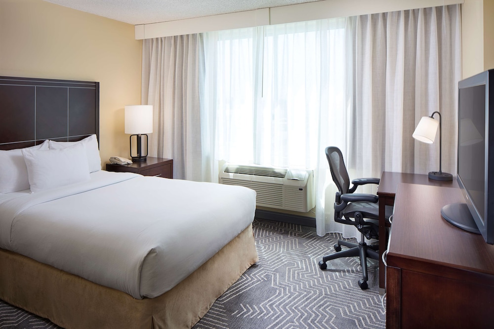 DoubleTree by Hilton Los Angeles - Commerce 40/43