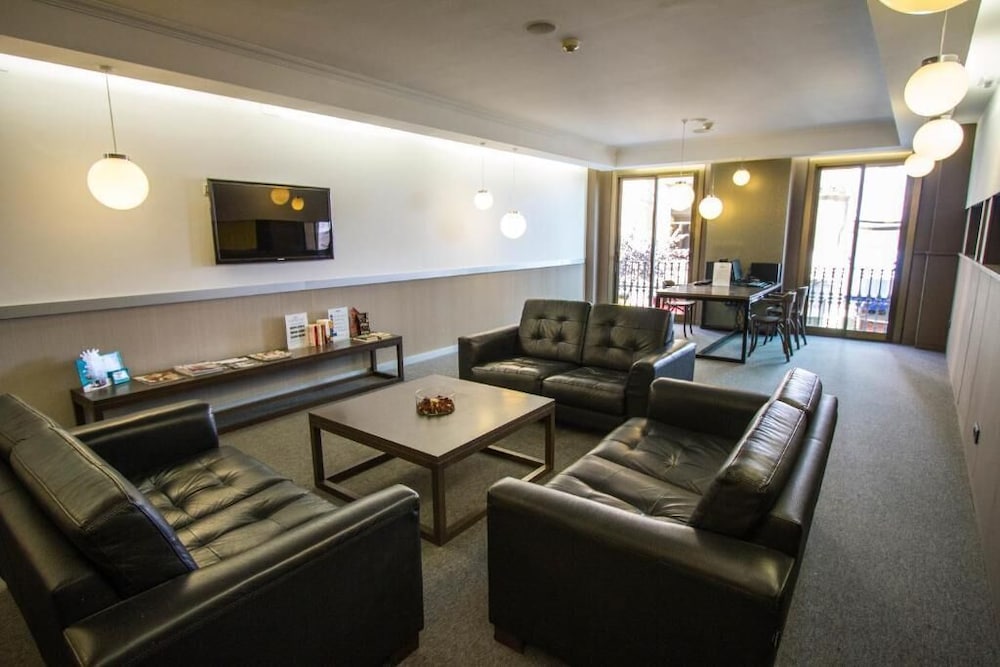 Hotel Moderno BCN 45/70