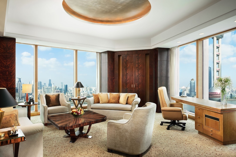 Pudong Shangri La 45/77