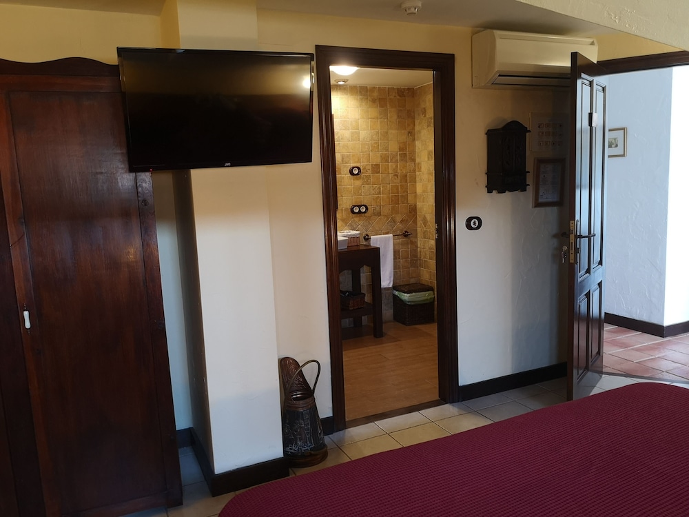 Hotel Triskel 2/50