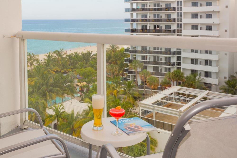 Best Western Plus Atlantic Beach Resort 39/44