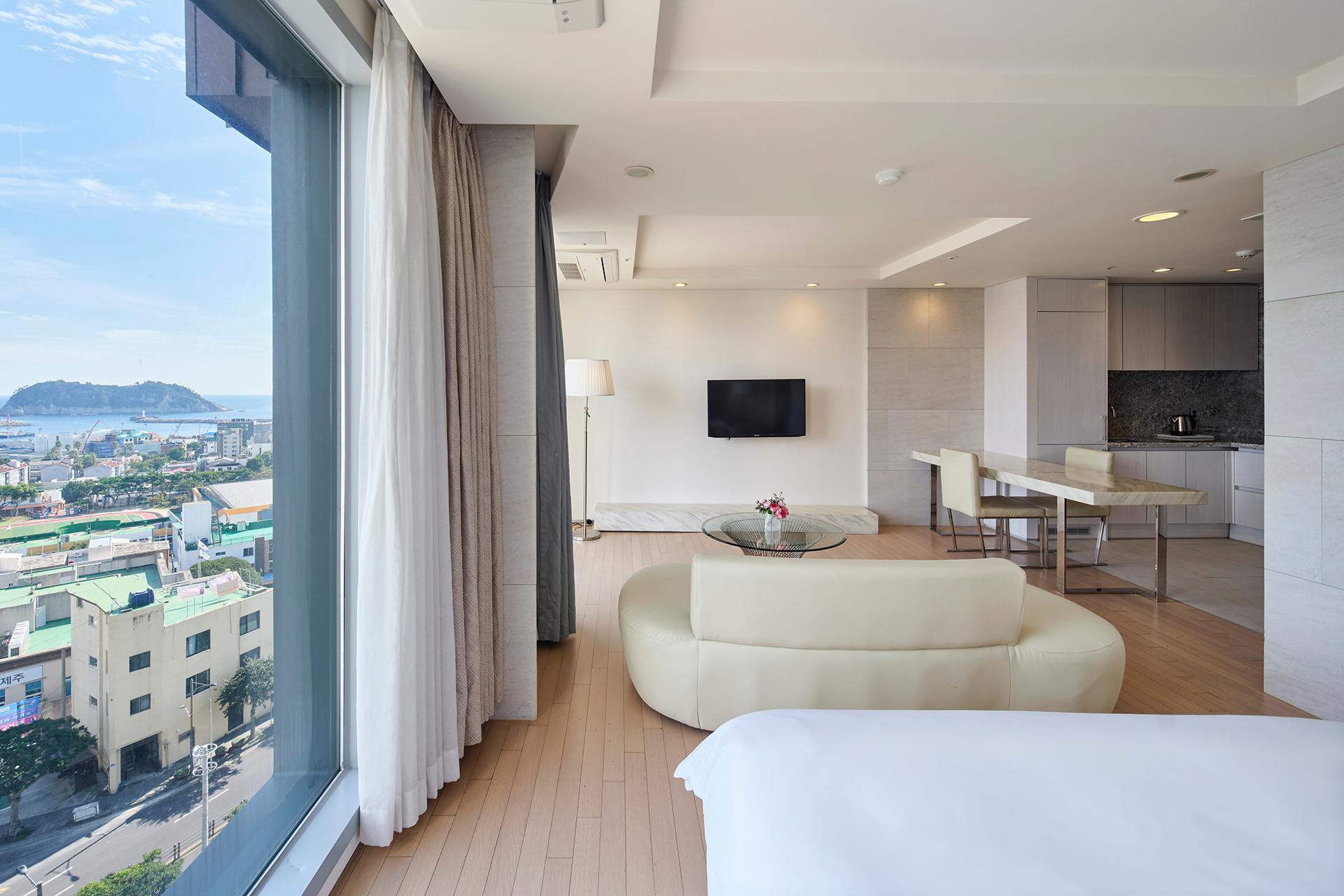 Island, Tower, Ocean, Queen Bed, The Island Blue Hotel 3/5