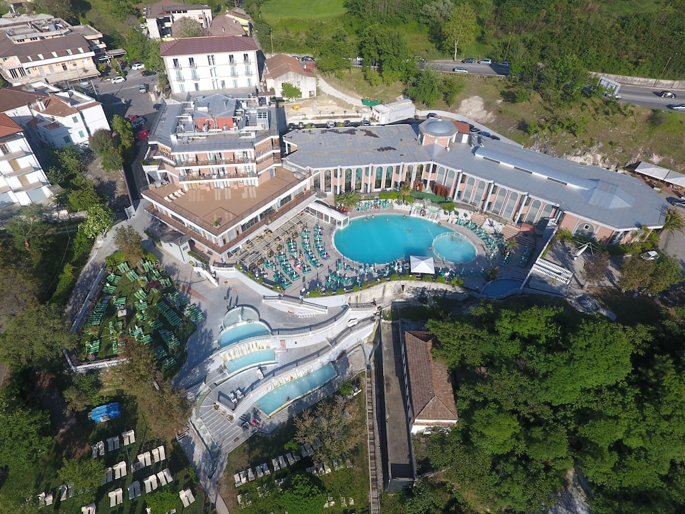 Hotel Terme Capasso 9/61