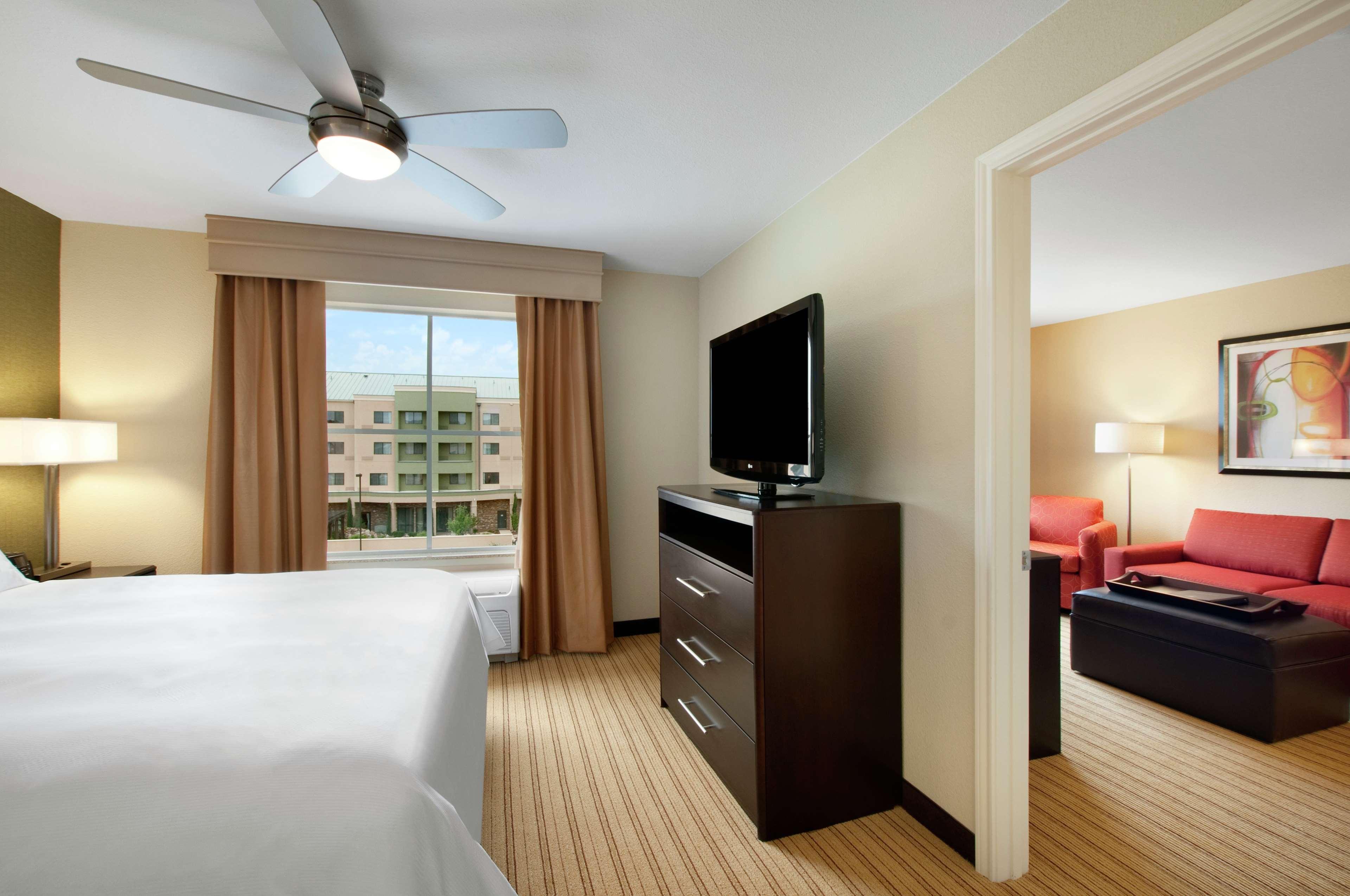 Suite, King Bed