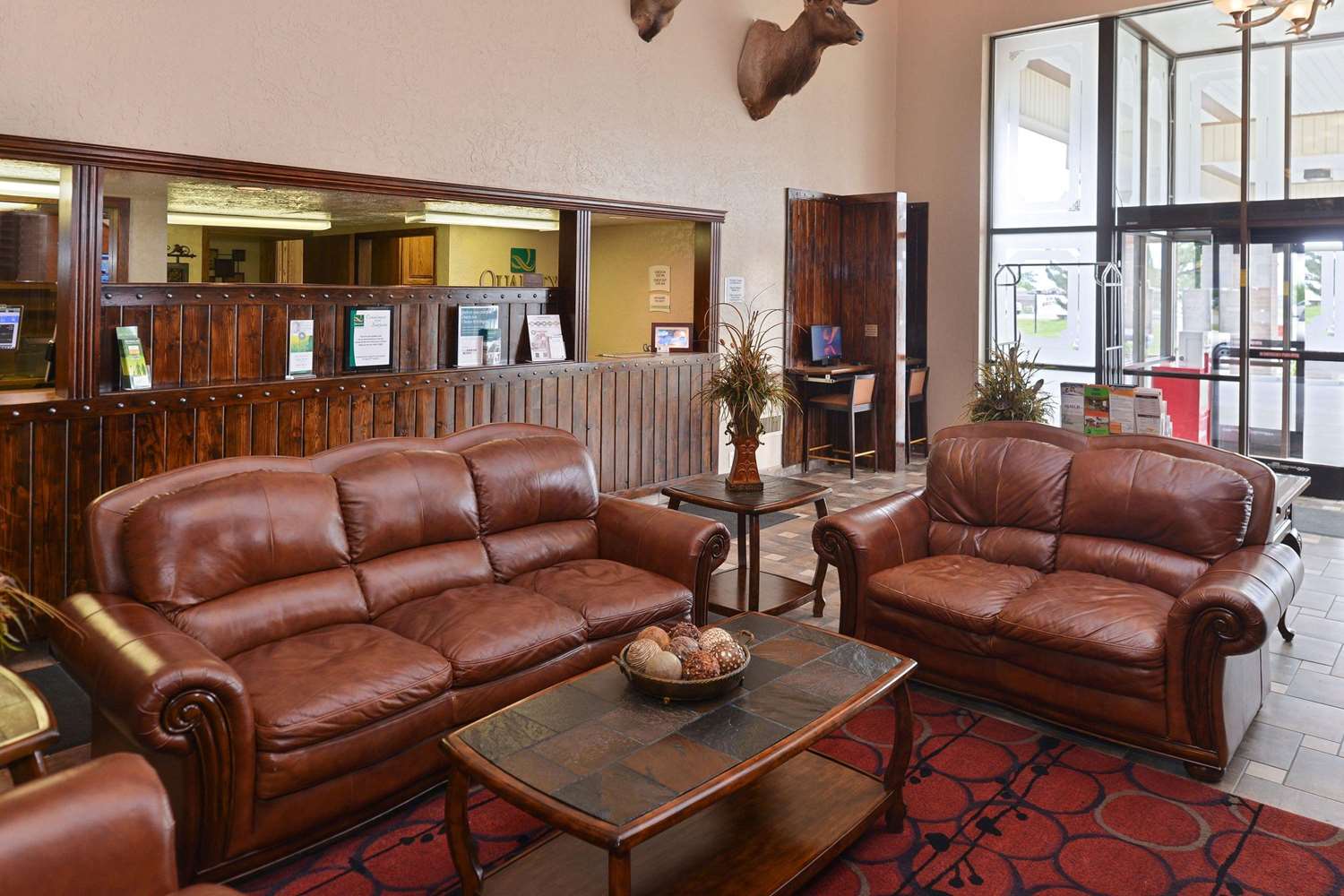 Quality Inn Vernal Near Dinosaur National Monument 23/43