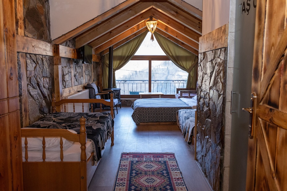 Hamsikoy Tas Otel 26/40