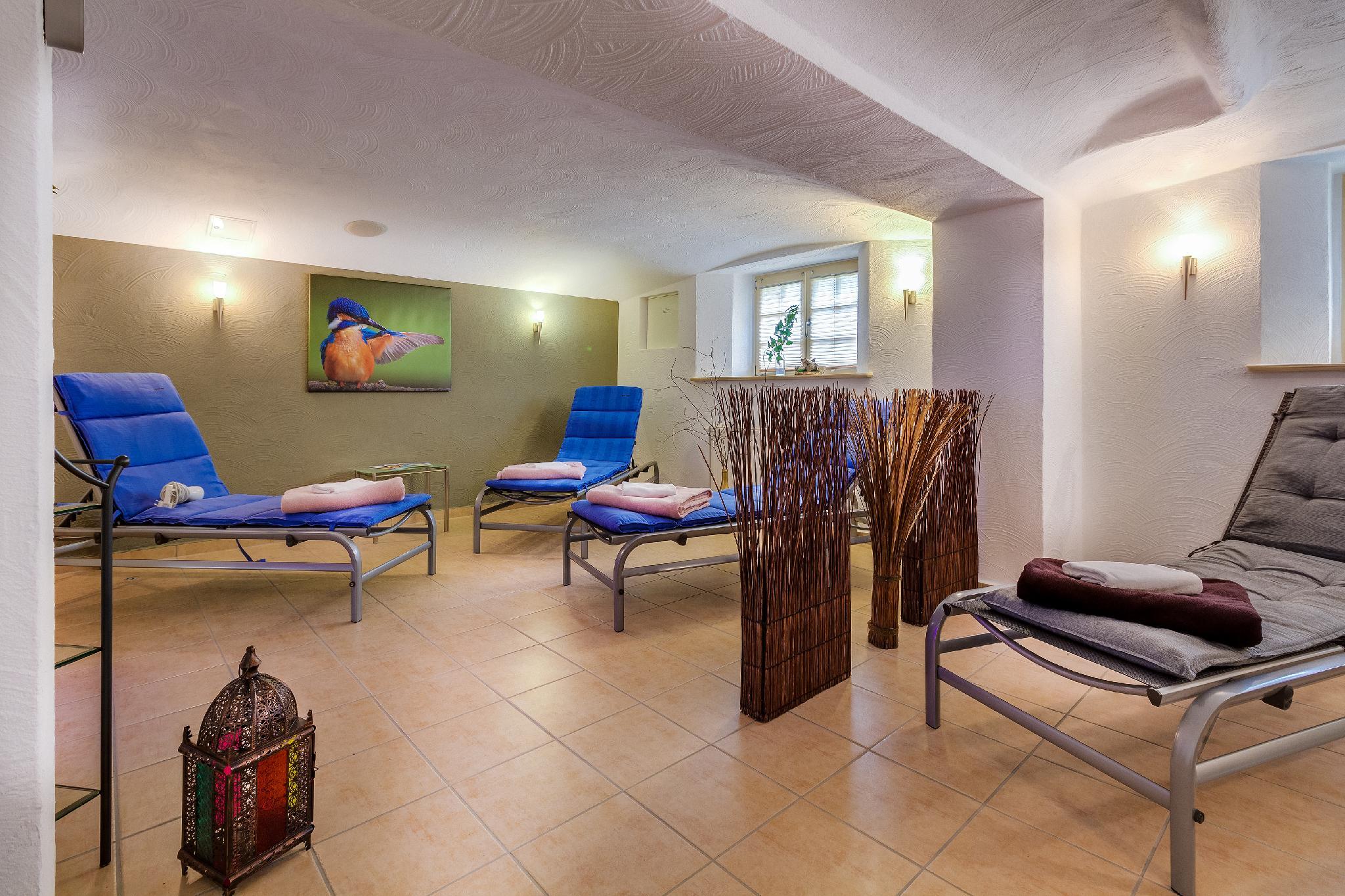 Seehotel Grossraeschen 7/32