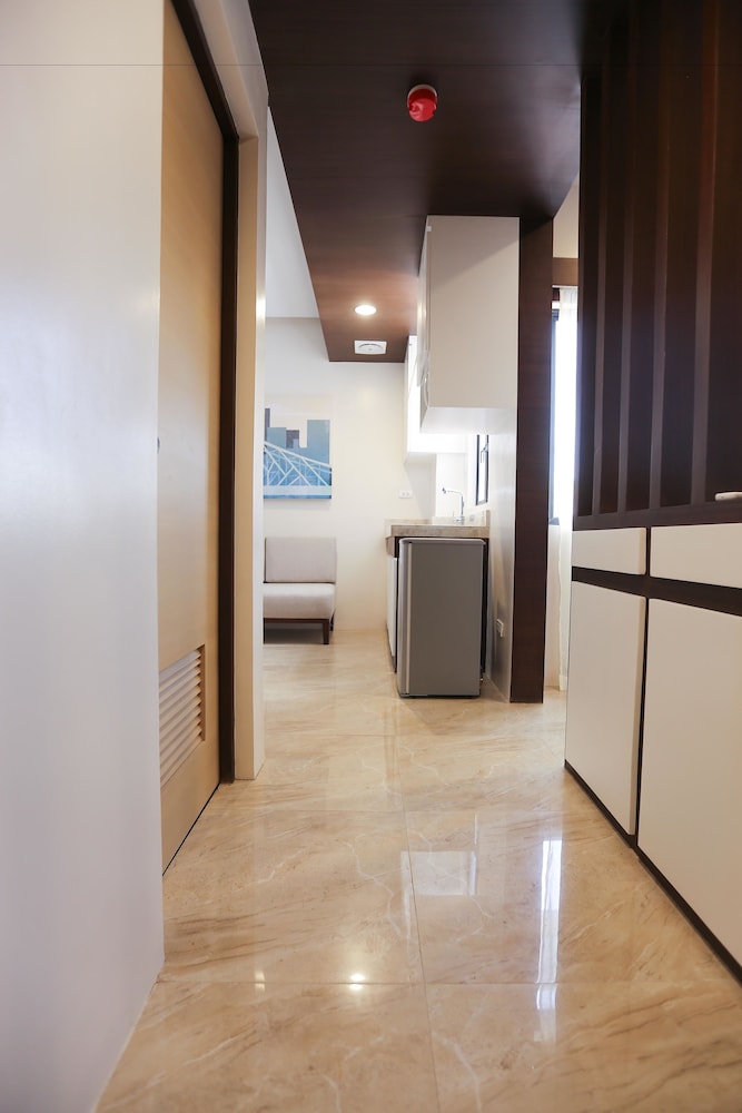 Bed+Bath Serviced Suites 54/66