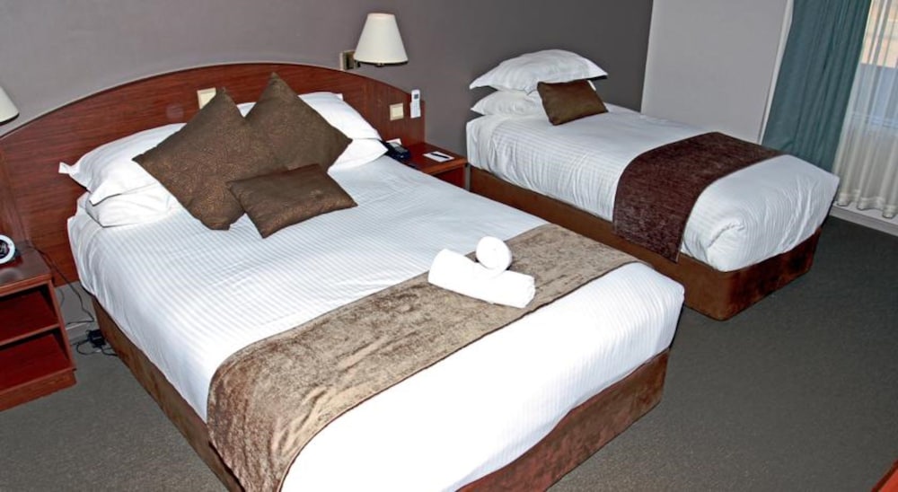 Hospitality Esperance, SureStay Collection by Best Western 17/74