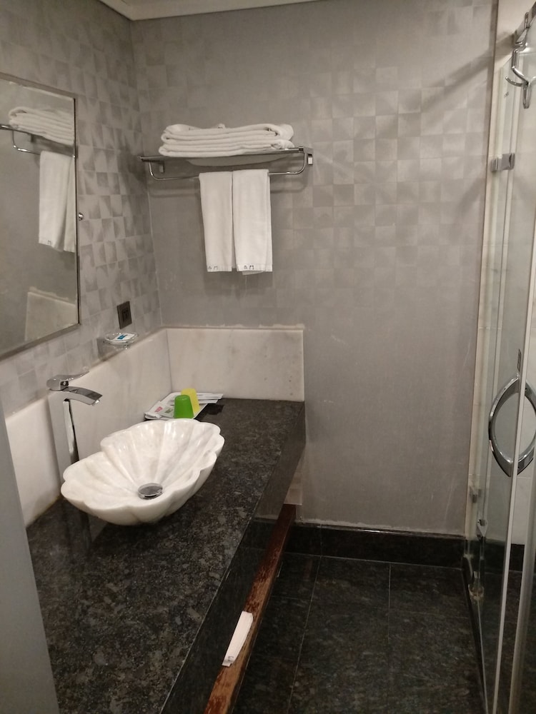 Ximen Airline Hotel 41/45