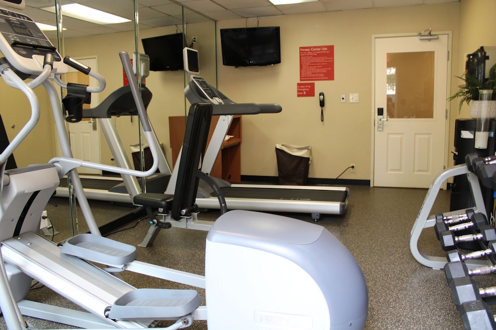 Sonesta Simply Suites Houston Brookhollow 13/32