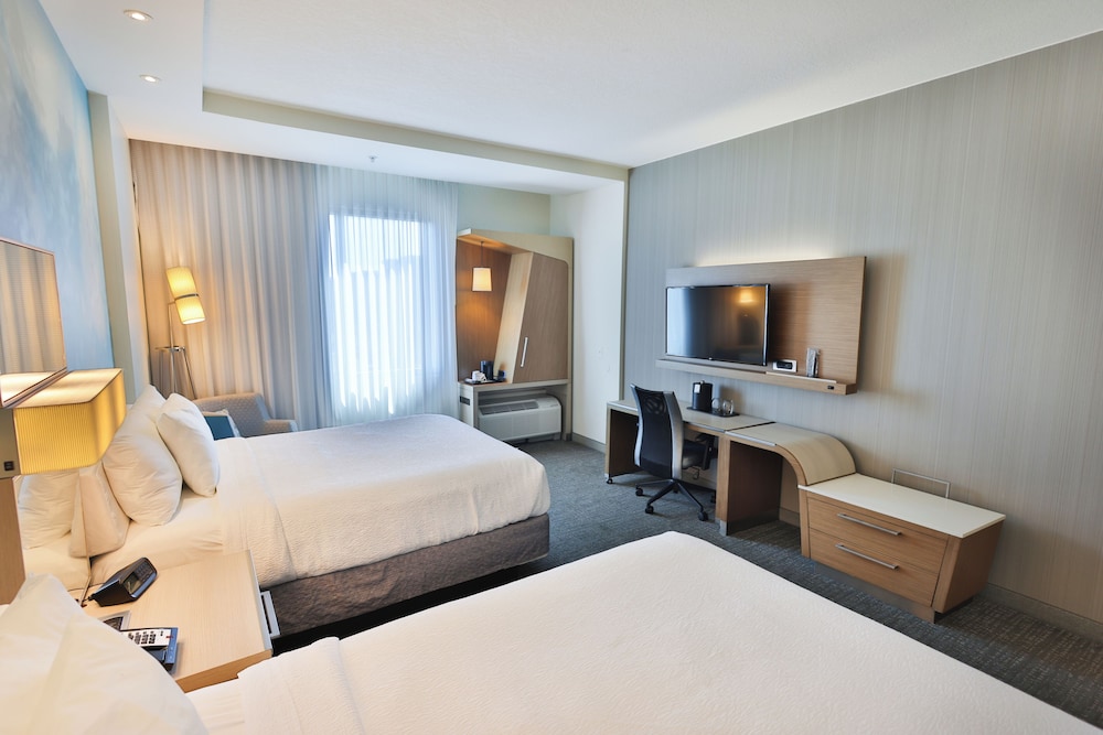 STANDARD, 2 QUEEN BEDS, OCEAN VIEW