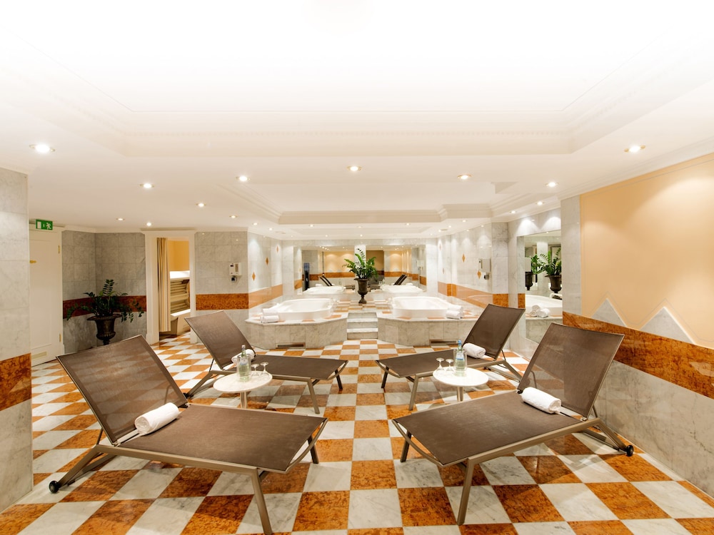 Dormero Hotel Halle 42/52