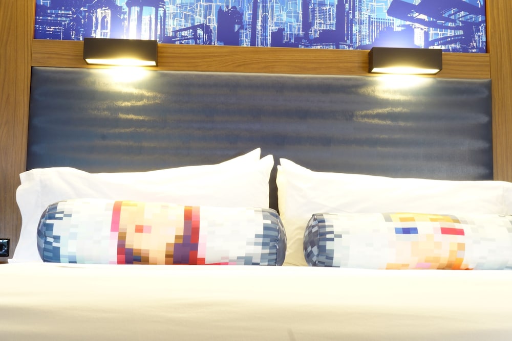 ALOFT RALEIGH DURHAM AIRPORT BRIER CREEK 22/48