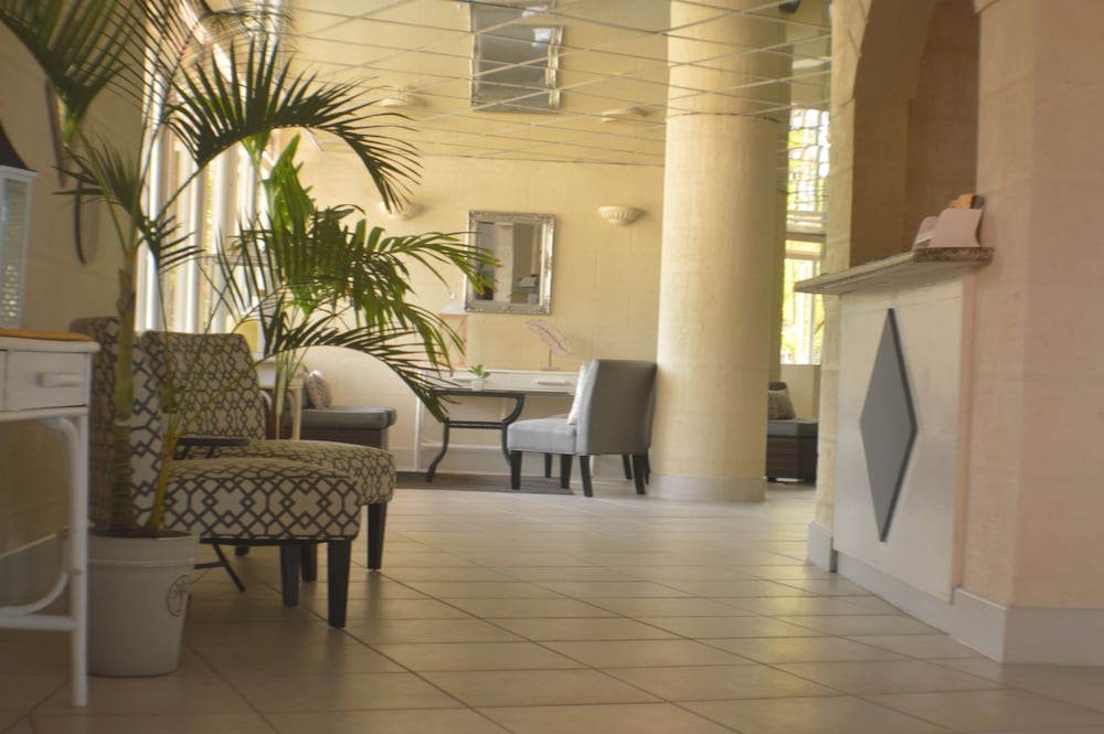 Barbados Beach Club 30/50