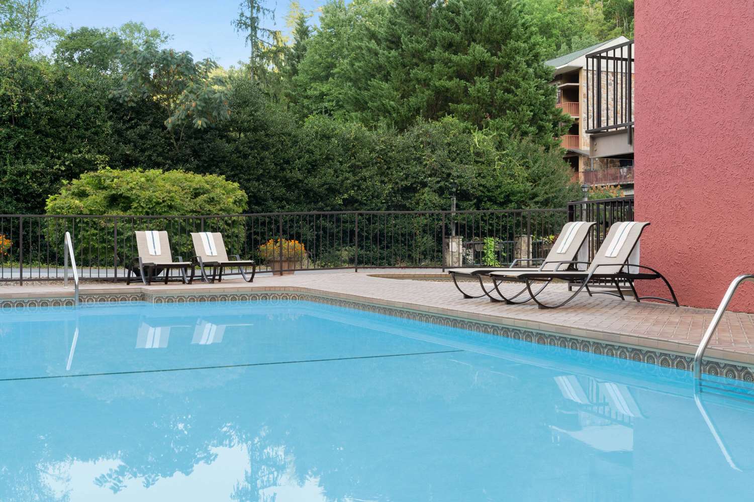 Gatlinburg River Inn 8/27
