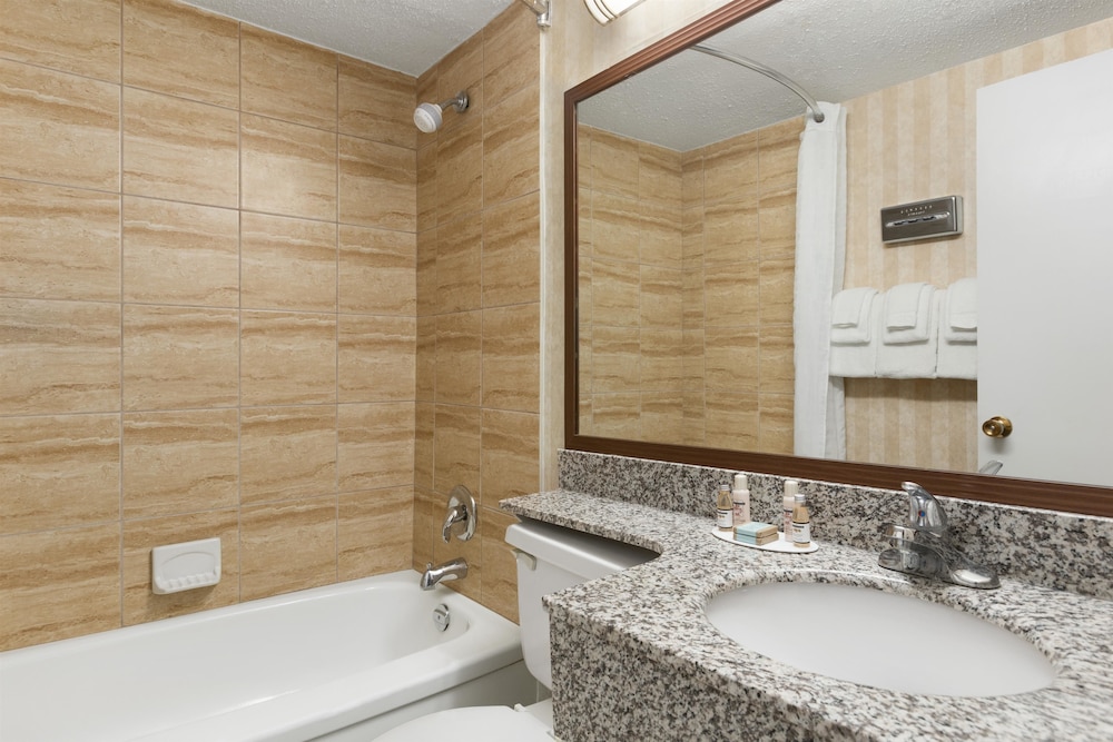 Travelodge by Wyndham, North Battleford 44/47