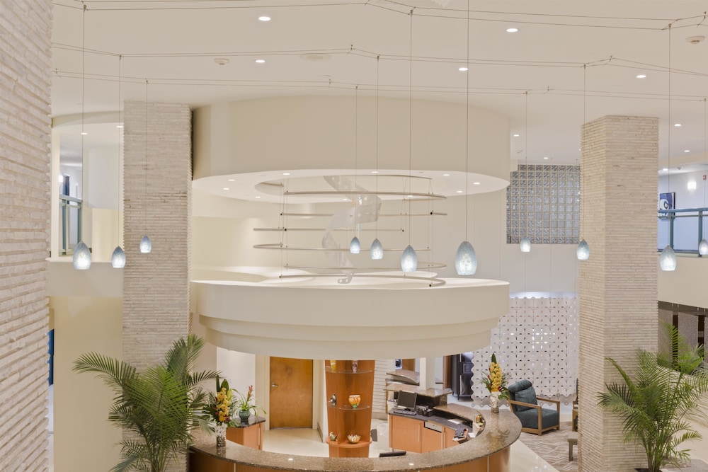 Best Western Plus Atlantic Beach Resort 13/44