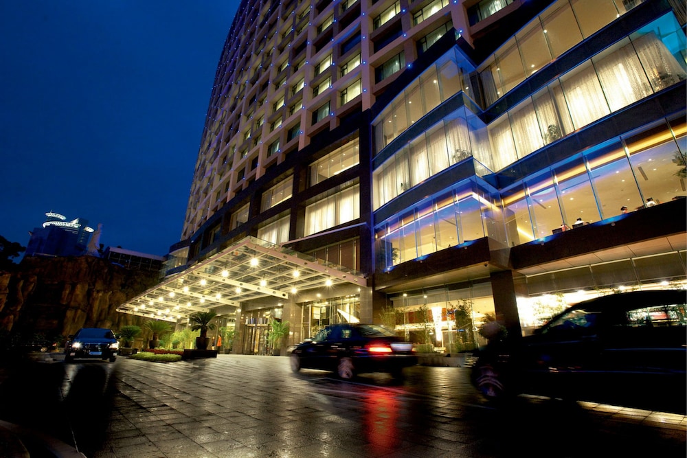 Swiss Grand Xiamen 4/50