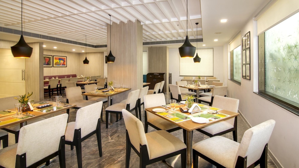 Lemon Tree Hotel Banjara Hills 21/30