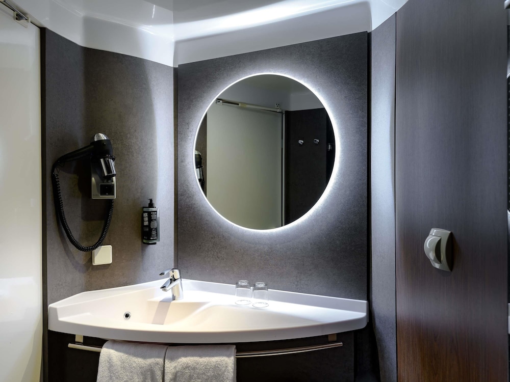 Ibis Muenchen Parkstadt Schwabing 65/70