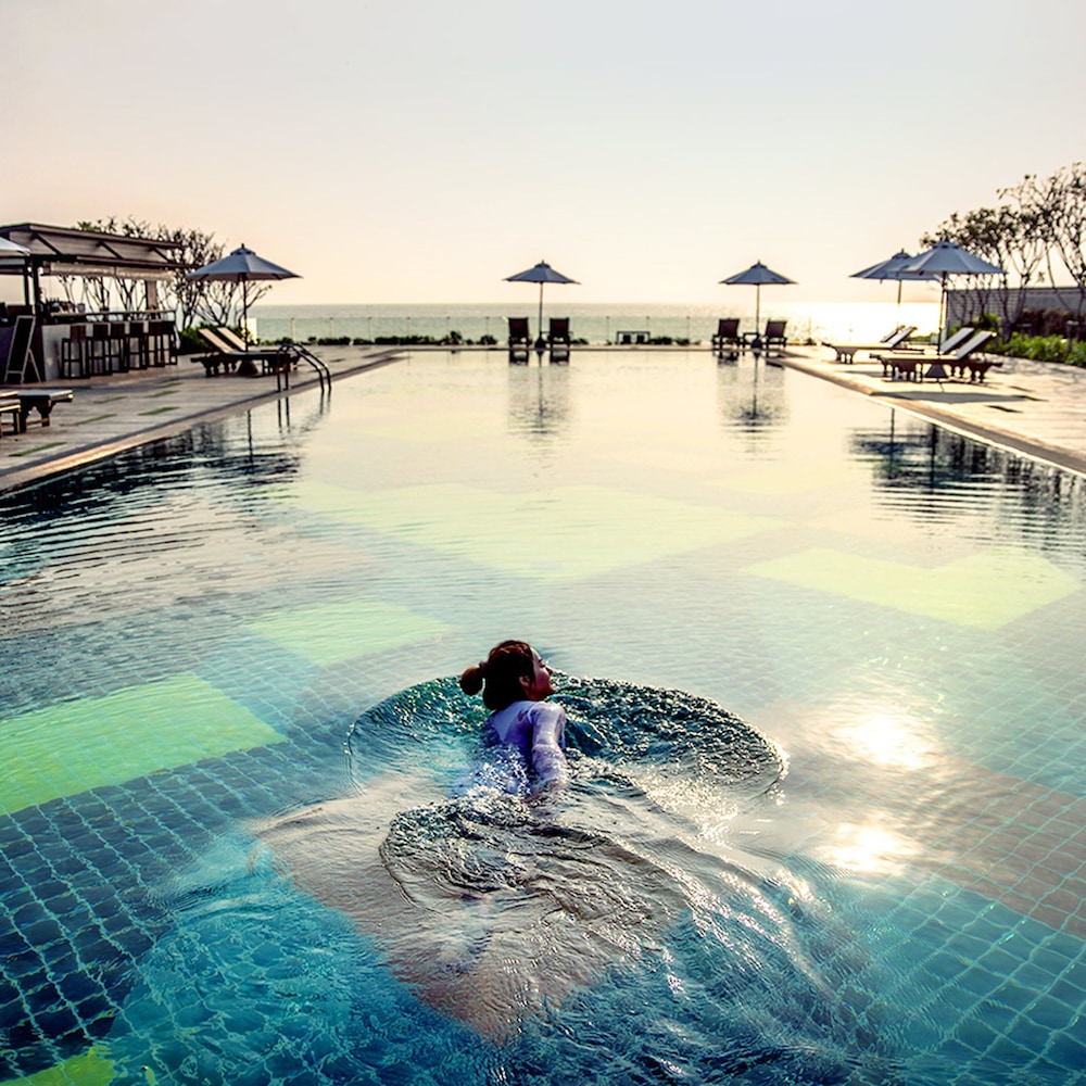 Coral Tree Villa Huahin 40/72