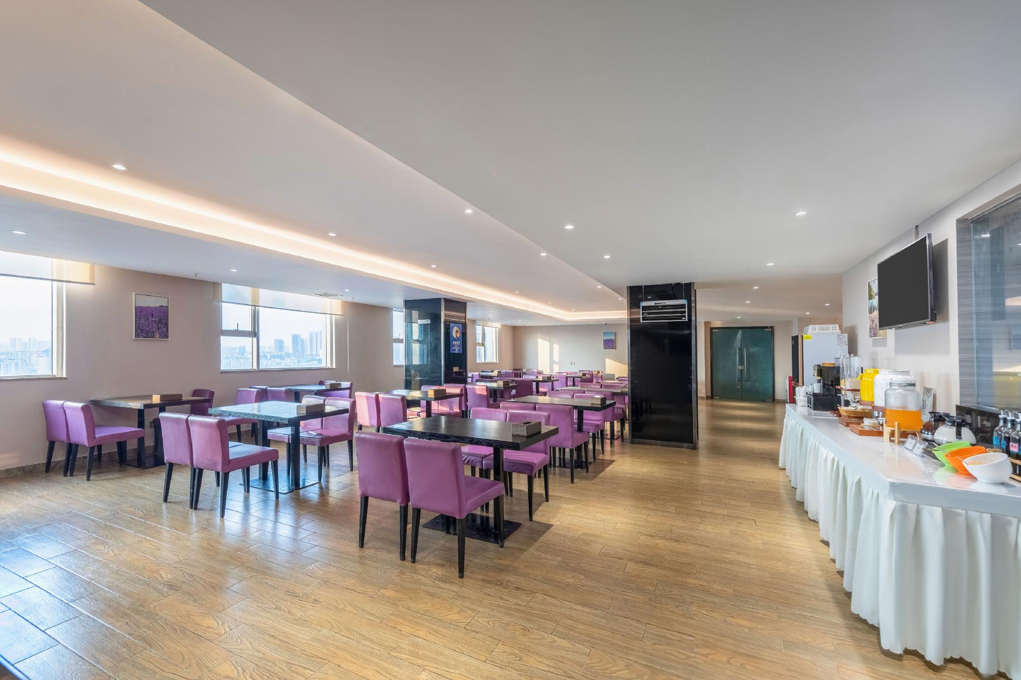 Lavande Hotel (Jiangmen Yingbin Avenue) 37/42