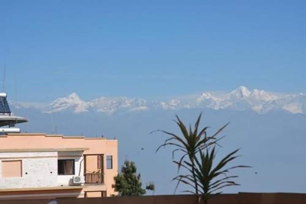 Chautari Paradise Inn 30/37