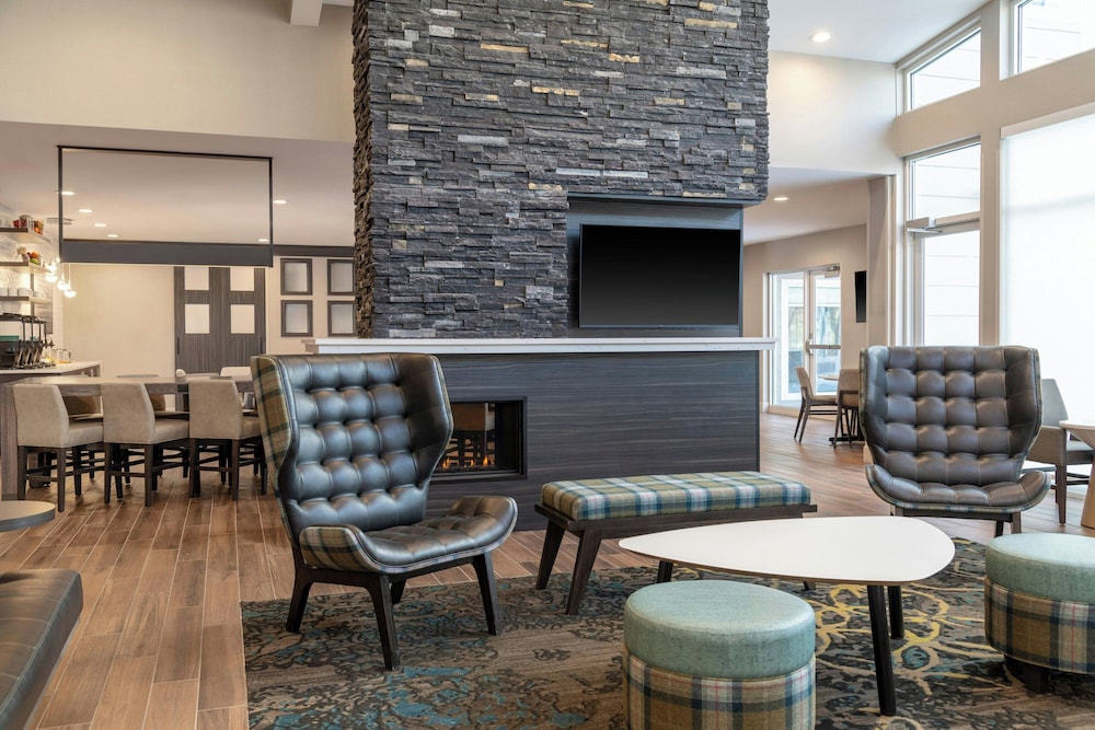Residence Inn By Marriott Detroit Dearborn 23/33