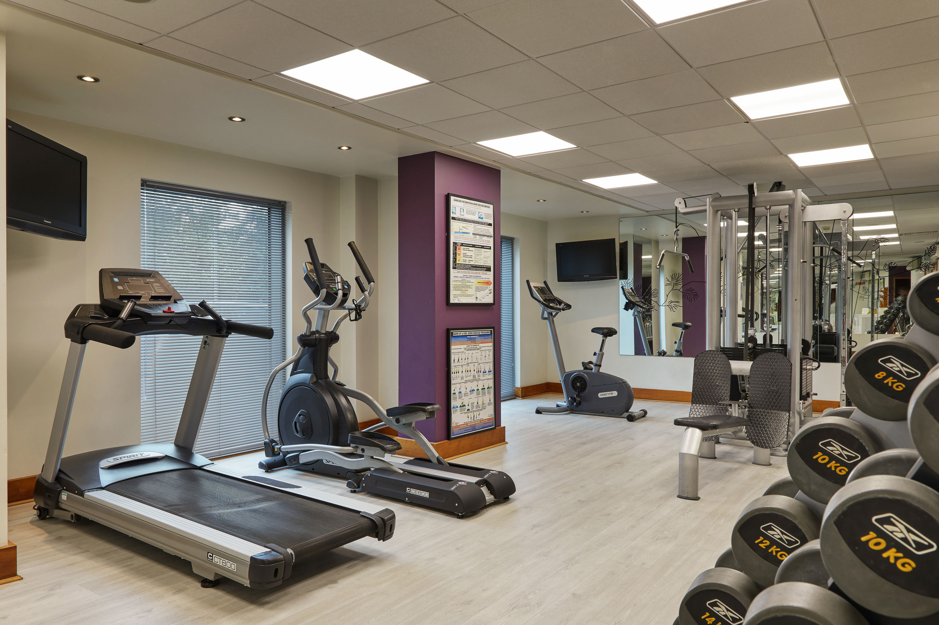 CROWNE PLAZA BLANCHARDSTOWN 41/76