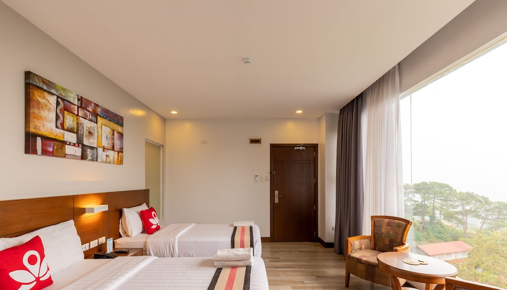 The Podium Boutique Hotel 18/40