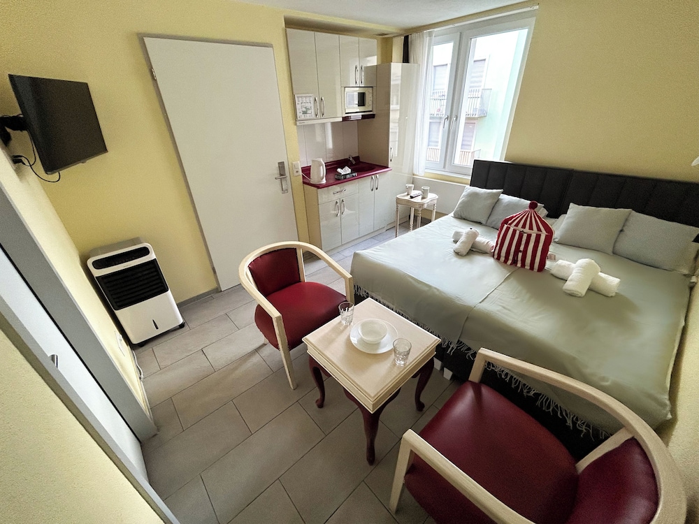 Gasthaus 210 29/40