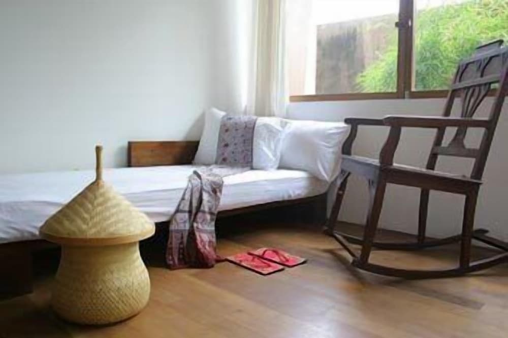 Rumah Turi 16/50
