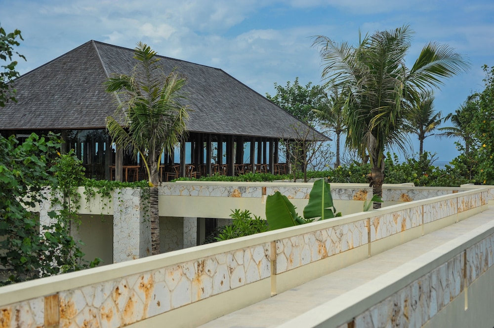 Komaneka at Keramas Beach in BALI