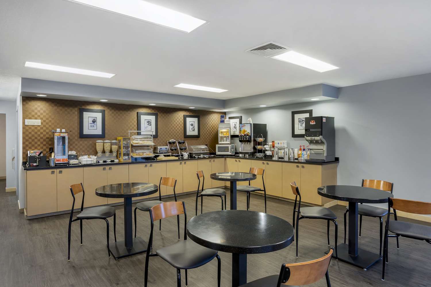 Best Western Dubois Hotel 34/42