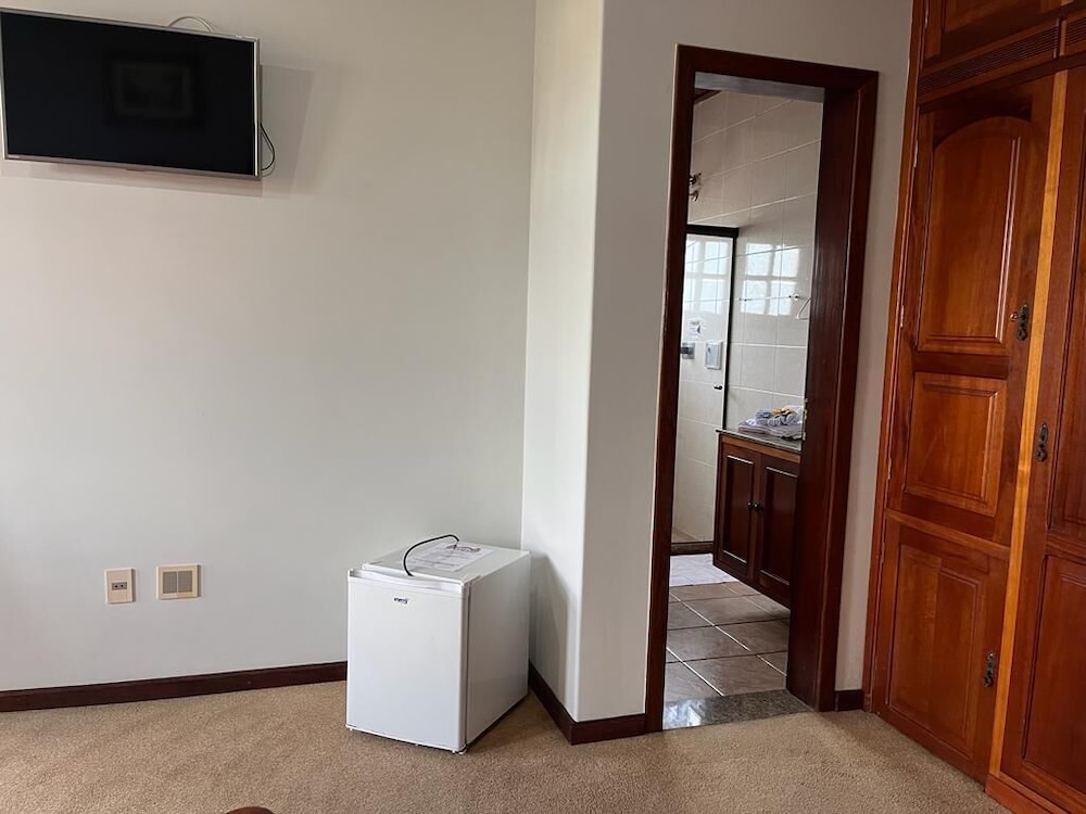 Tower, Suite, Double and Twin Beds، Chateau Palace Hotel 9/9