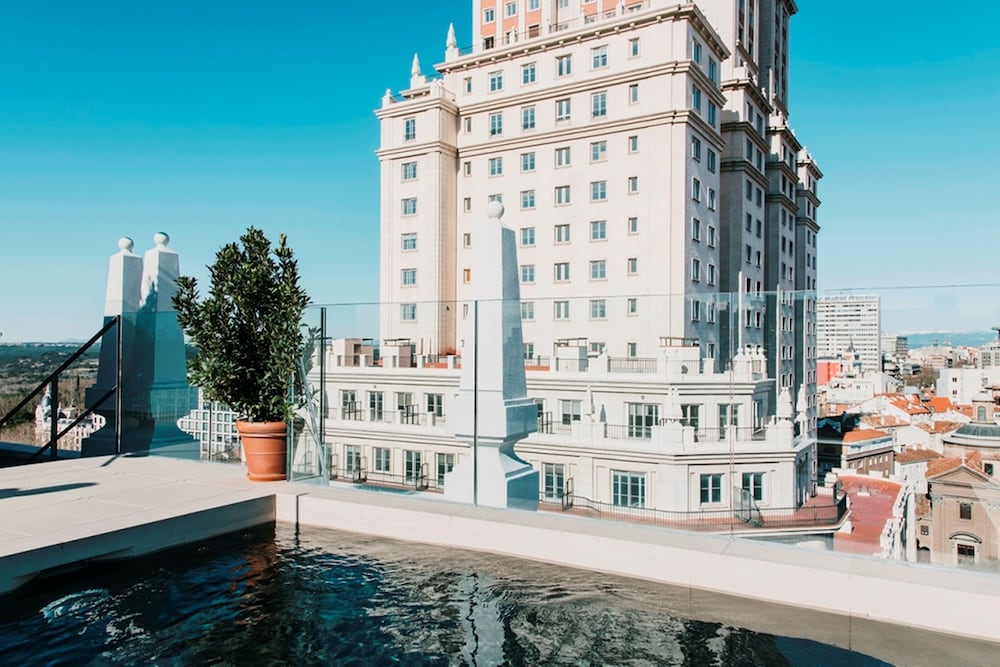 Dear Hotel Madrid 3/69