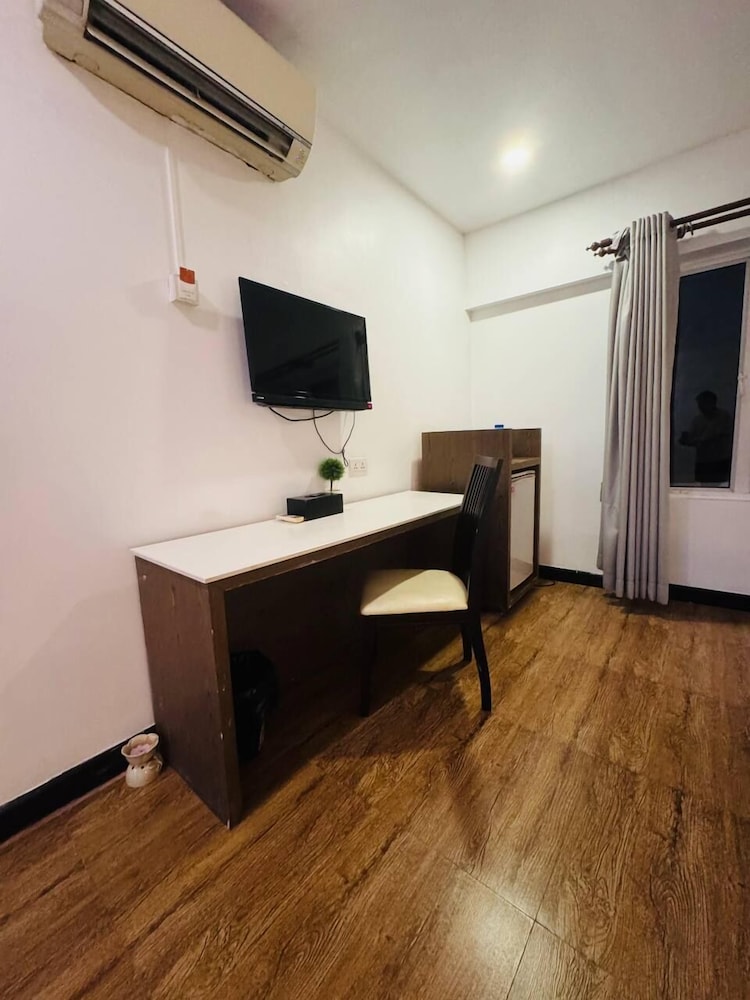 Jaya Inn 37/50