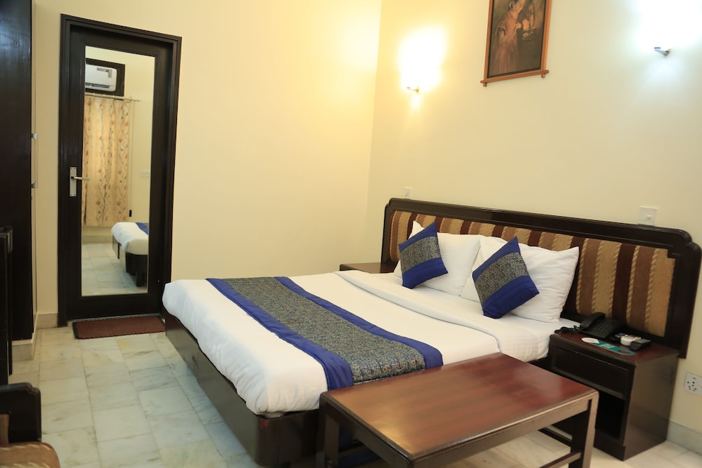 Sundeep Inn 13/46