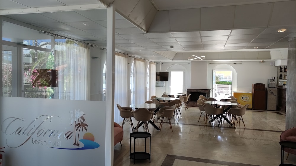 California Beach Hotel - Adults Only 36/48