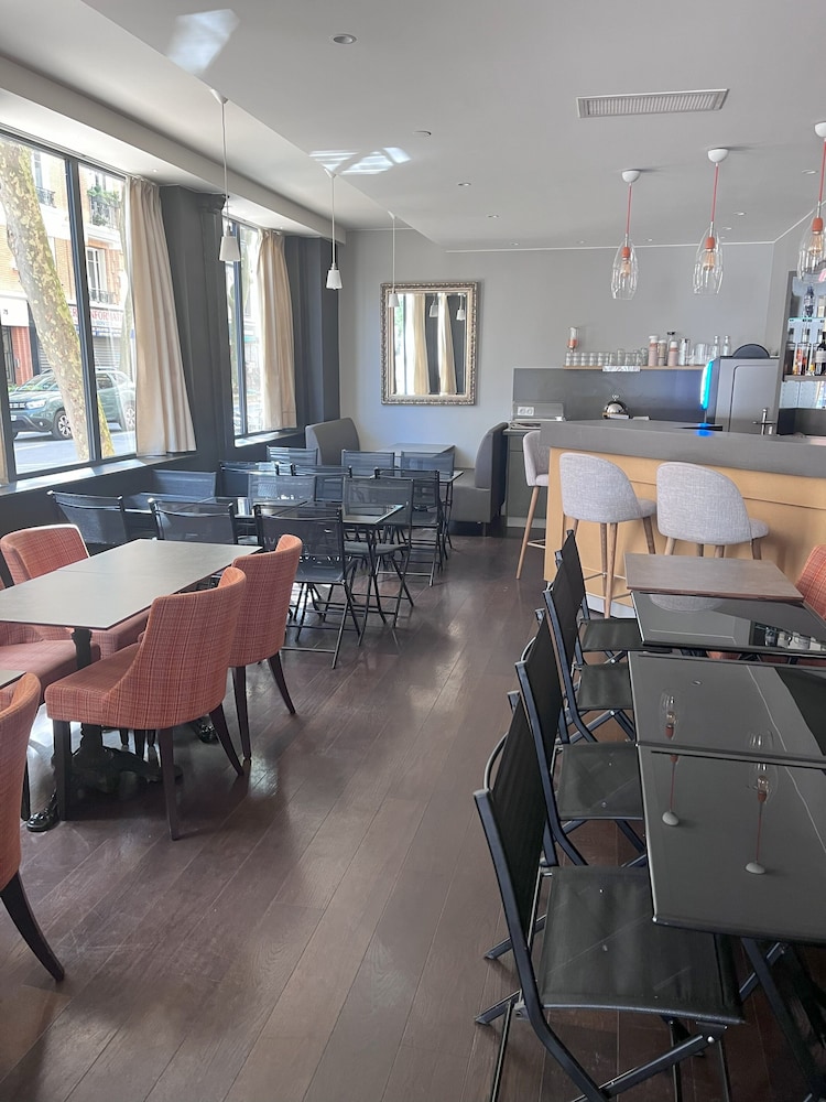 COMFORT HOTEL SIXTEEN PARIS MONTROUGE 59/67