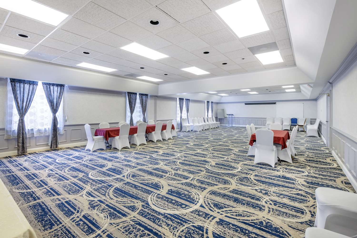 Best Western Spring Hill Inn & Suites 30/32